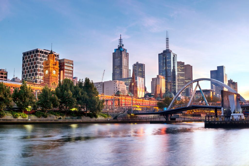 Blick auf die Skyline von Melbourne in Australien
